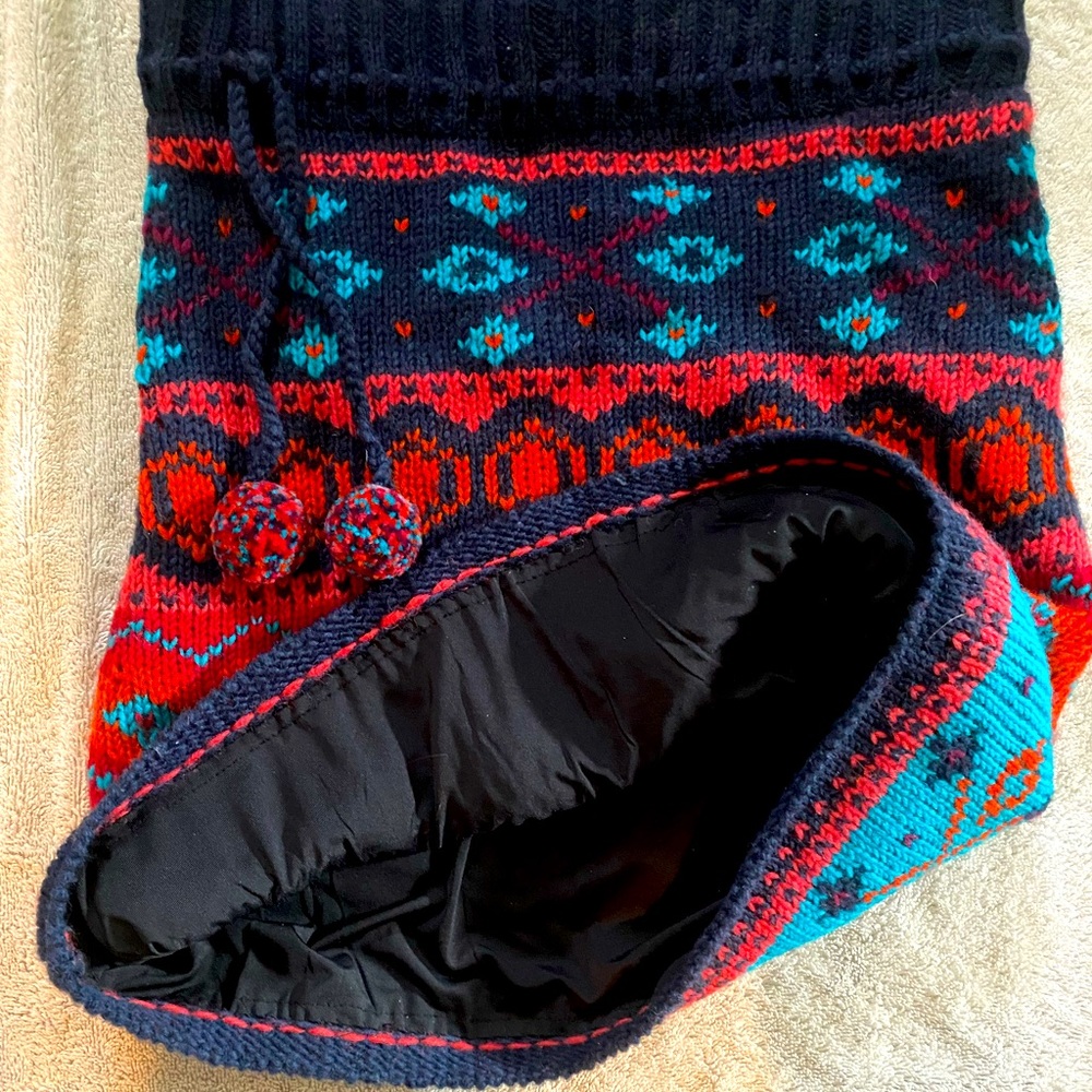 Super cute, lined, wool skirt